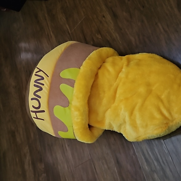 Hunnypot Plush Pet Bed with Honey Spill Pillow NWT - Picture 3 of 9